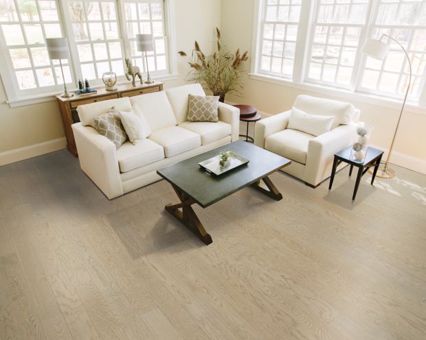 Urban Reserve in Sandstone Oak Hardwood