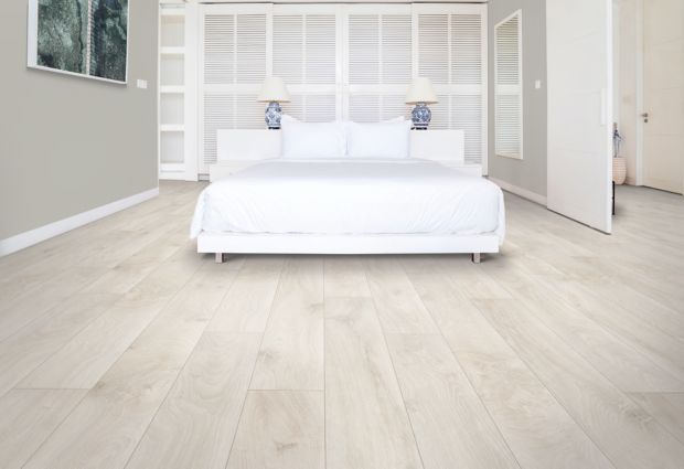 Cypresta in Heirloom Oak Laminate