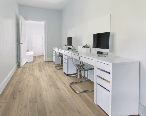 Bellente in Vintage Villa Oak Laminate