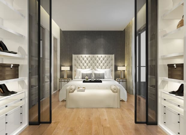 Islandair in Worden Oak Hardwood
