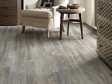 ANVIL PLUS in Grey Chestnut Luxury Vinyl