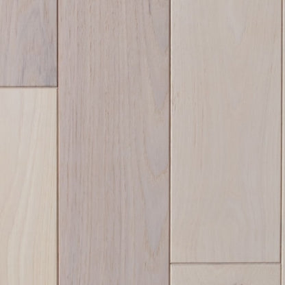 Williamsburg in Aged Pearl Hardwood
