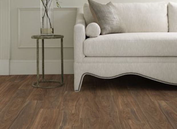 FRONTIER PLUS in Modern Classic Luxury Vinyl