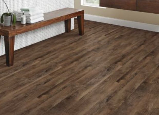 Familiar Front. II P in Saddle Brown Luxury Vinyl