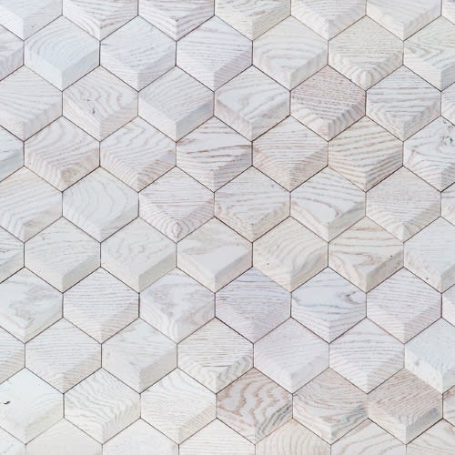 Wall -  Inceptiv - Metamorphosis in Iceberg Hardwood