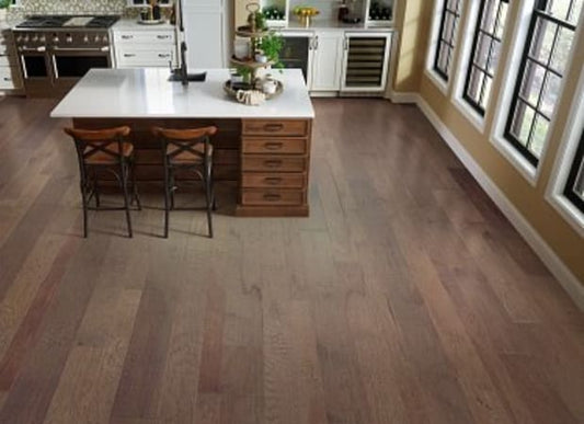 PEBBLE HILL MIXED WIDTH in Rattan Hardwood