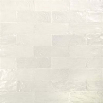Myorka in White 4x4