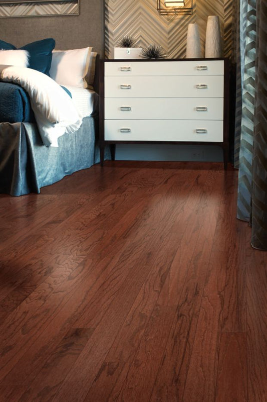 Woodmore 3" in Oak Cherry Hardwood